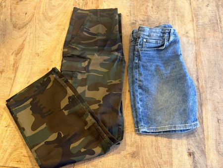 Jungen Bermuda Jeans und Camouflage Hose  Grösse 158/164