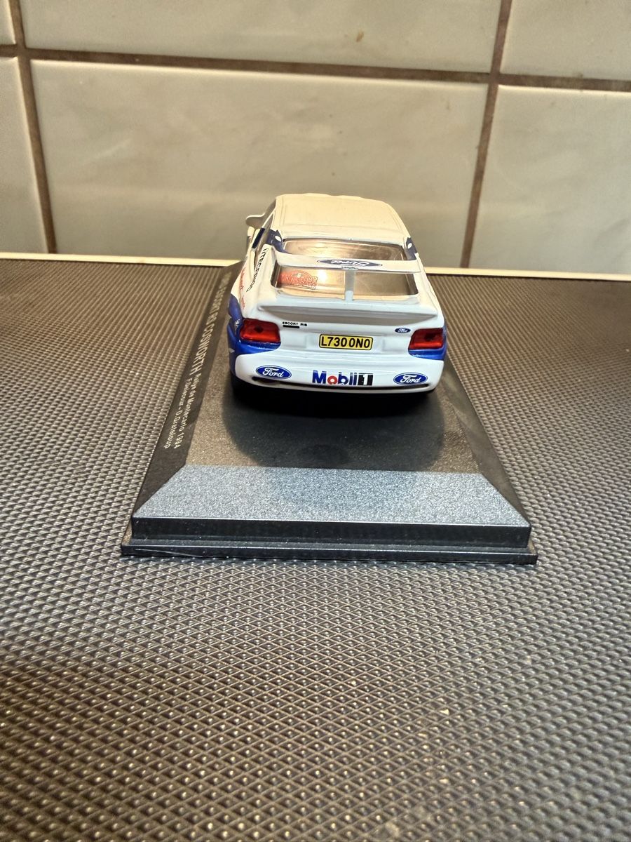 Ford Modellini d'auto: Ford Escort RS Cosworth 19941/43 – Usato da Versoix venduto da Jeannot57 3
