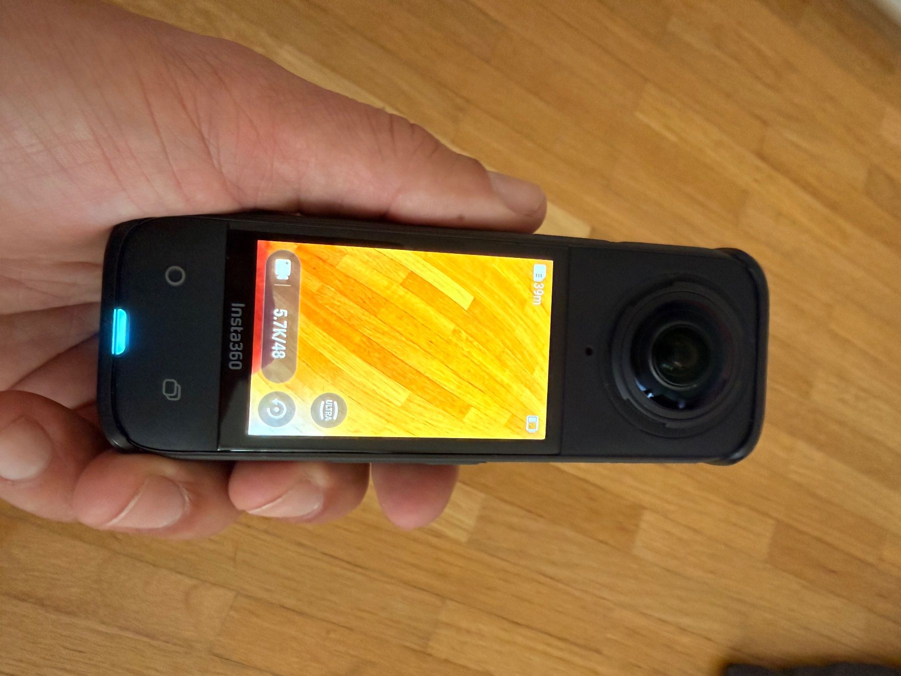 Insta360 Action Cam: Insta360 X4 mit viel Zubehör – Usato da Kriens venduto da pri_b5lp 1