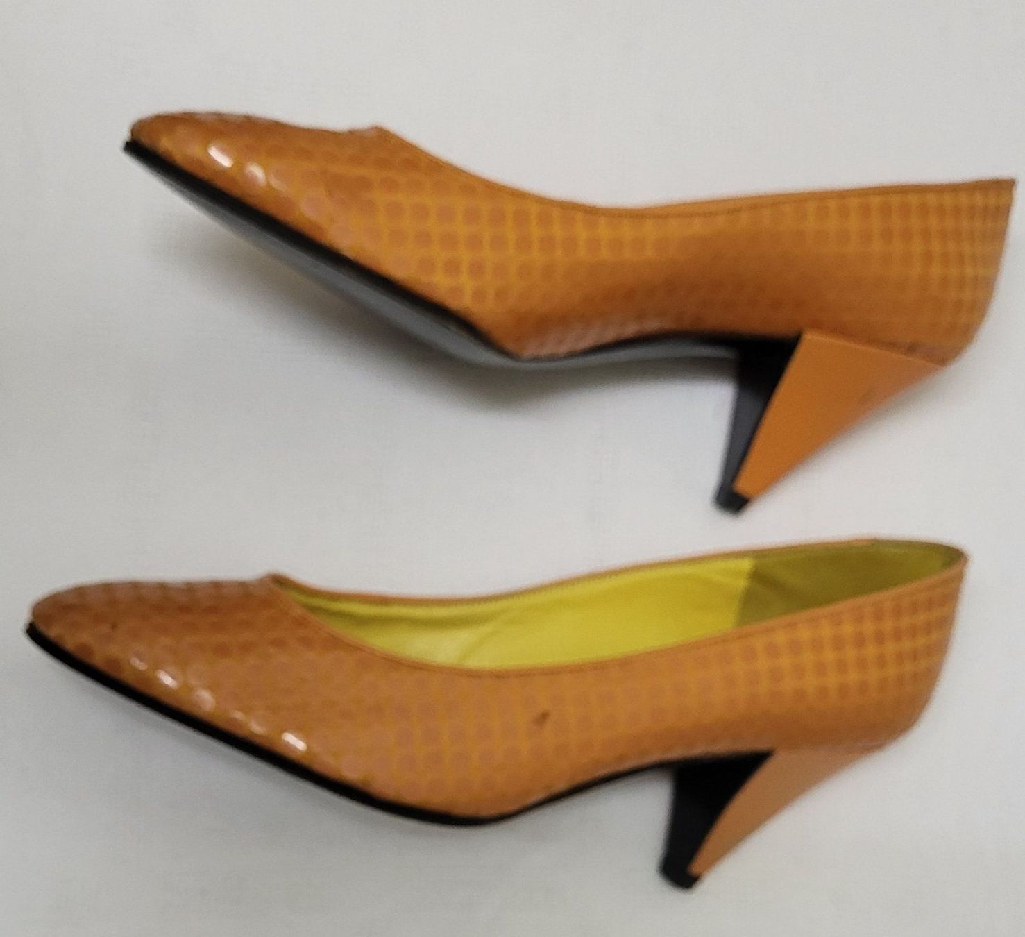 Chaussures femmes: Charles Jourdan Pumps Grösse 38 – D'occasion à Zürich par Roberto040 4