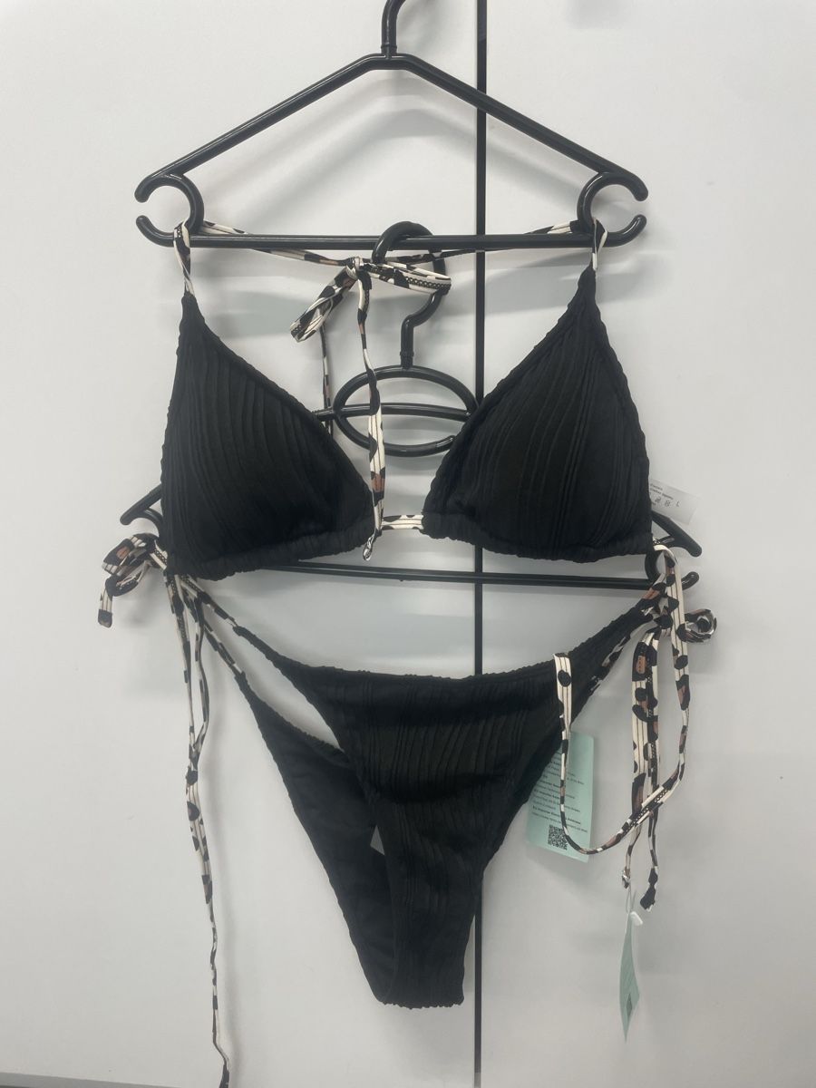 Costumi da bagno & Bikini: Schwarzer Ripp-Bikini mit Leo-Print, L – Nuovo (secondo la descrizione) da Hergiswil NW venduto da natejuke