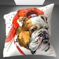 🐶 Lustiger Bulldog Kissenbezug: Rotes Baseball-Cap! 🌟💫
