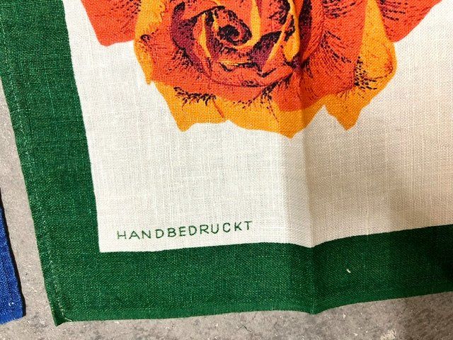 Strofinacci: 3 Küchentücher mit Rosen verschiedene Farben – Usato da Zürich venduto da gigimai67 3