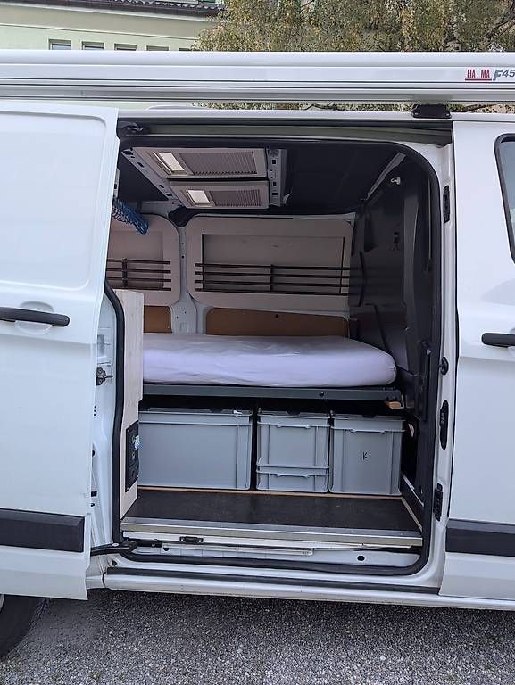 Veicoli da campeggio: Ford Transit Custom L1H1 Campervan mit 3 Sitzplätzen – Usato da Chur venduto da j3ll3yfi5h 3