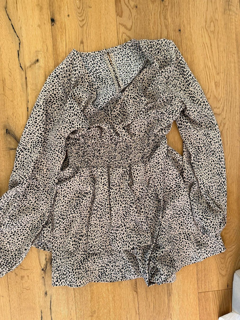 H&M Tute: Damen Kleider Set verschiedene Muster Grösse M – Usato da Lachen SZ venduto da ann_l2k6 6