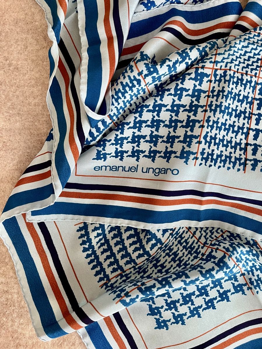 Foulard & Sciarpe: Seidenfoulard von Ungaro – Usato da Bern venduto da AnnaRobert 2