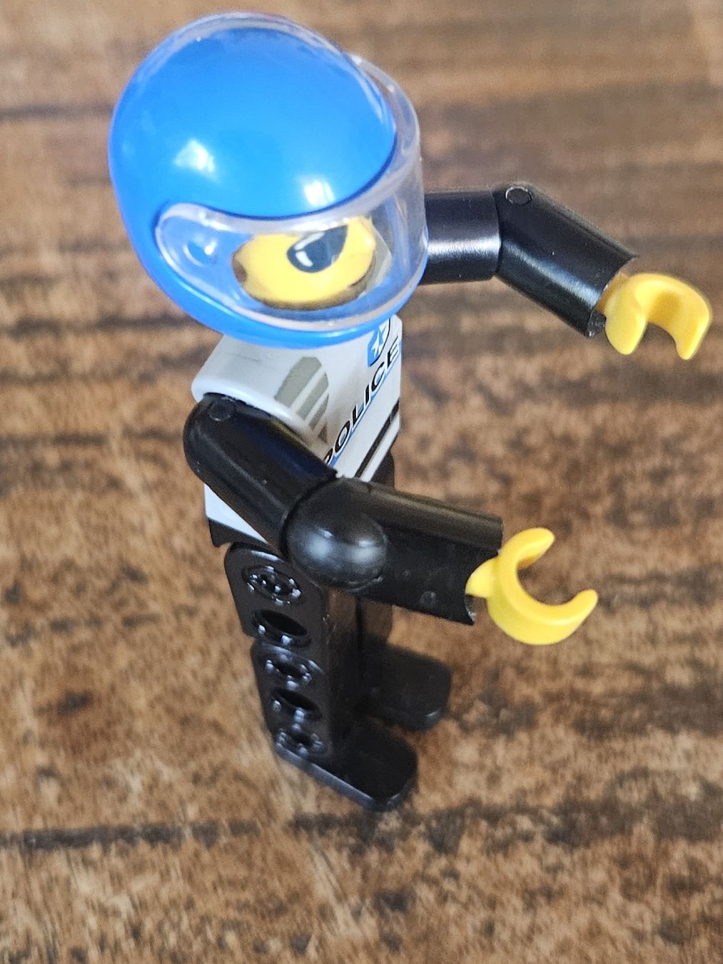 Lego Baukästen: lego figurine tech029a Technic Figure Black Legs,  – Gebraucht aus Confignon von Ecrofigs 4