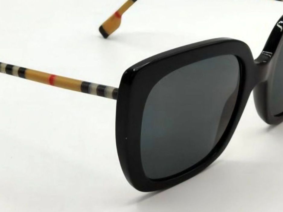 Burberry Brillen & Gläser: Burberry - B 4323 - Sonnenbrille,neu – Neu und originalverpackt aus Bad Ragaz von Coma.67 2