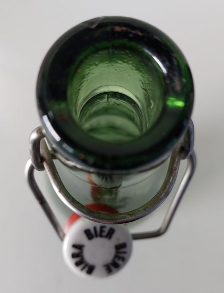 Feldschlösschen Bicchieri, Caraffe & Bottiglie: Alte Bierflasche Erlenbrauerei Glarus Bier 1949 – Usato da Schenkon venduto da Elbarto007 1