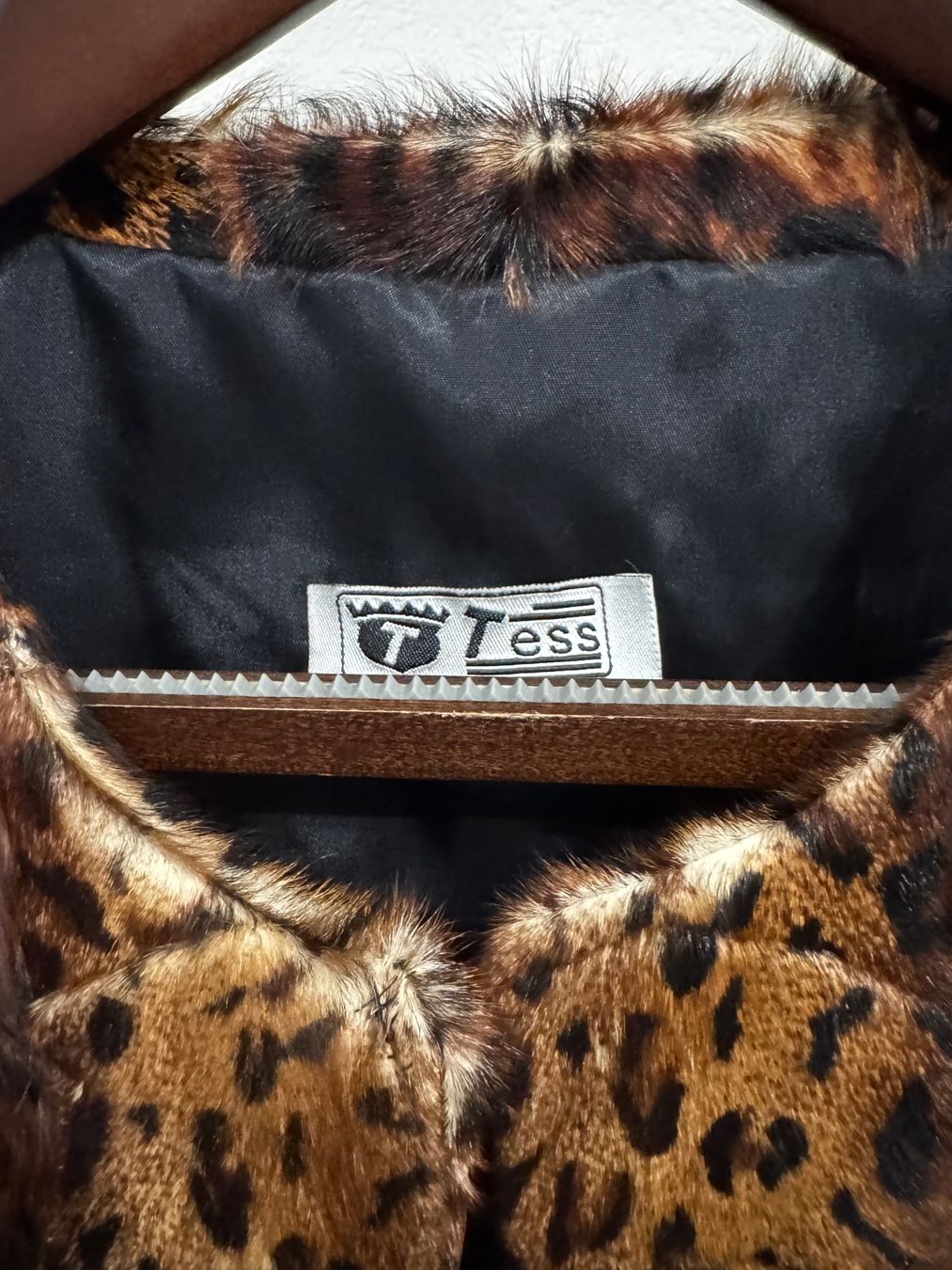 Gilets & Westen: Gilet en fourrure – Neu (gemäss Beschreibung) aus Echichens von unideks 3