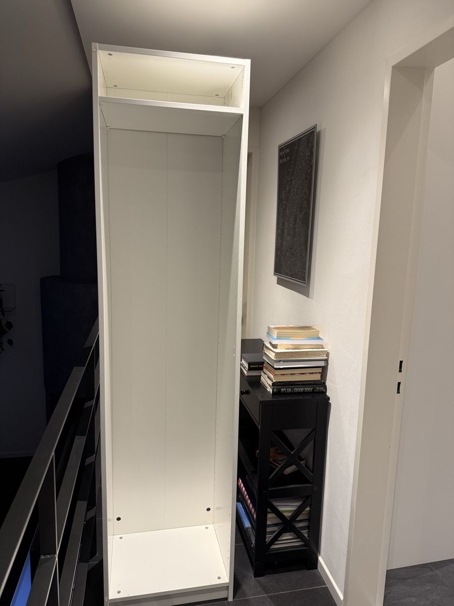 Armadi: PAX Wardrobe frame white 50x35x201cm good condition – Usato da Boswil venduto da Tamara_Vanessa92 3