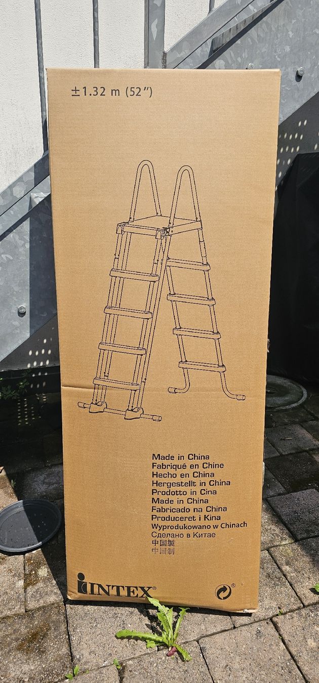 Intex Piscines: INTEX Leiter 1.32m neu – Neuf avec emballage d'origine à Felsberg par Vonni