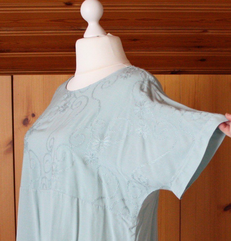 Camicette: Bluse Kurzarm grün Gr. XXL – Usato da Flüelen venduto da Diversicum-Curvy 6