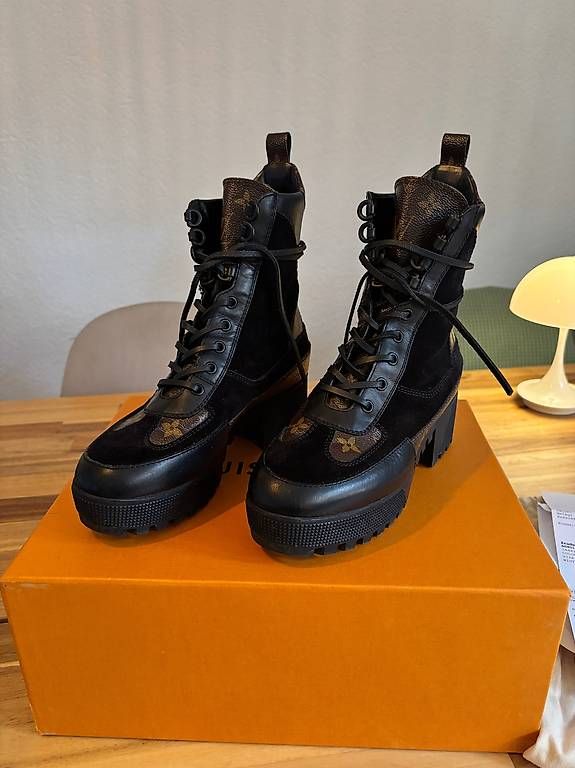 Scarpe da donna: Louis Vuitton Laureate Desert Boot Grösse 38 – Usato da Wattenwil venduto da flu_6v27