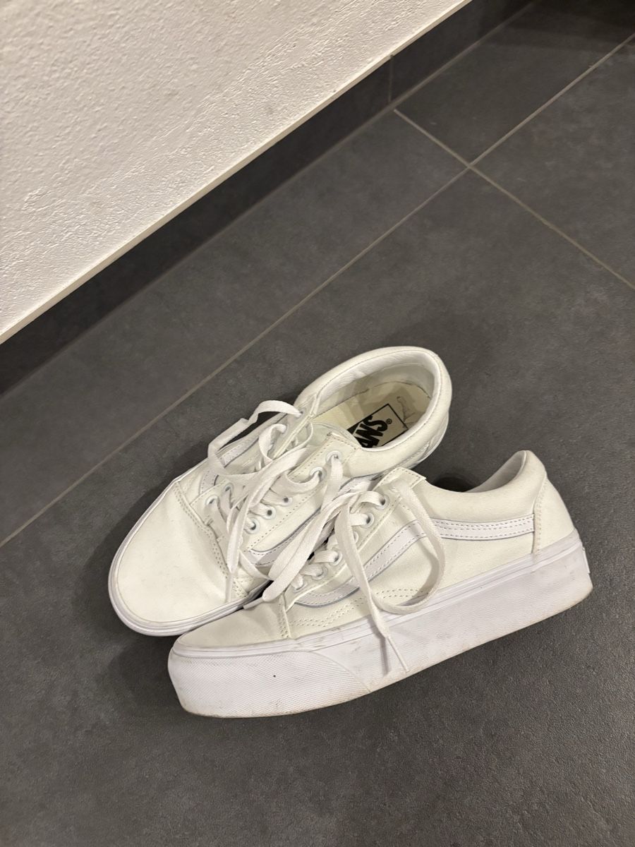 Vans Scarpe da uomo: Vans Schuhe Gr.39 – Usato da Vilters venduto da 5111984