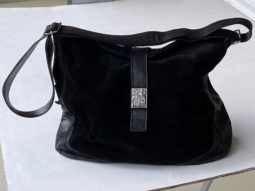 Borse da donna: Schwarze Handtasche Wildleder/Leder – Usato da Lenzburg venduto da Boffer1A