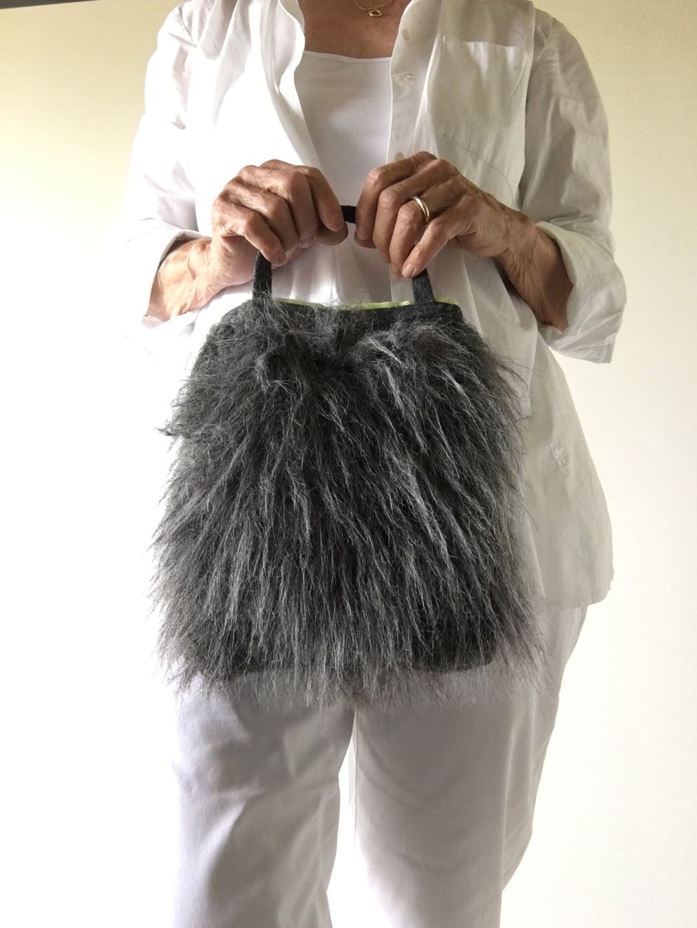 Borse & Zaini: witzige Kunstfelltasche – Nuovo e nell'imballaggio originale da Reinach BL venduto da Rochriba 3