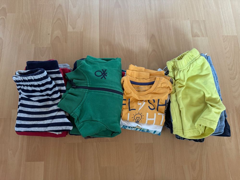 Ensembles coordonnés: Super Kleiderpaket für Jungs Gr. 86-92, 22 Teile – D'occasion à Grosswangen par Kleine.Knoepfe 6