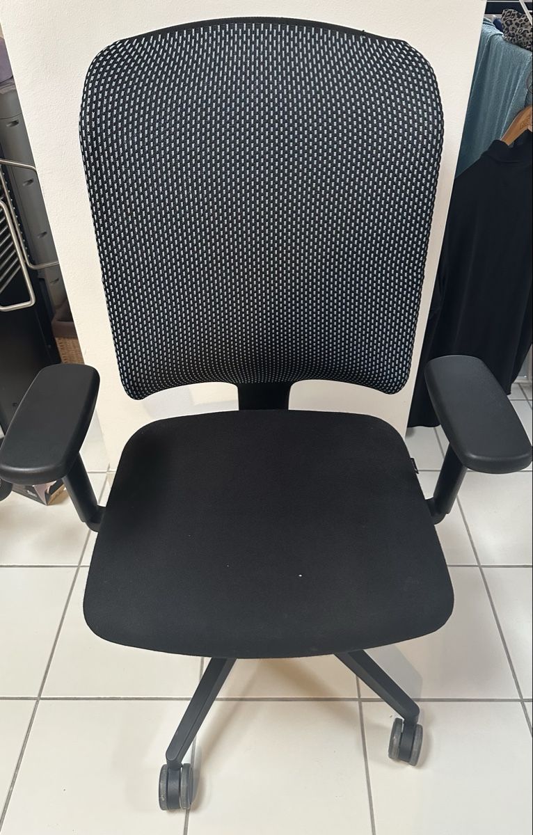 Giroflex Sedie: Giroflex 68 Office Chair Seat Adjustable - Blue / Black – Usato da St. Gallen venduto da S_rnw2