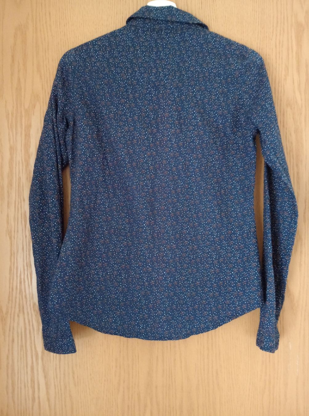 Camicette: Lyla Lyla Damenbluse Langarm, blau gemustert,  S – Usato da Allschwil venduto da Evgeniia78 2