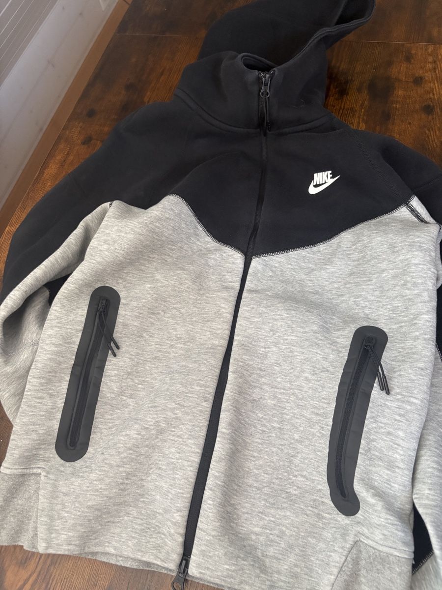 Nike Jacken: Nike Zipper Hoodie Herren S – Neu (gemäss Beschreibung) aus Ehrendingen von suurrlii 2