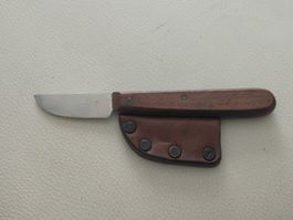 Messer Victoria Inox mit Holzgriff und Lederscheide