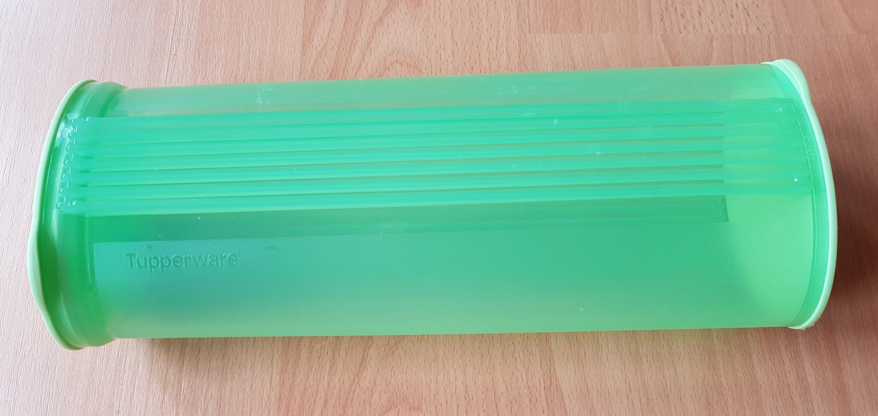 Tupperware Behälter & Ähnliches: TUPPERWARE BEHÄLTER SPAGHETTI (NEUWERTIG) – Neu (gemäss Beschreibung) aus Sax von spazieren