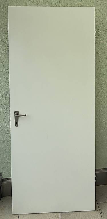 Porte: Tür weiss – Usato da Unterägeri venduto da v_a_s6y8