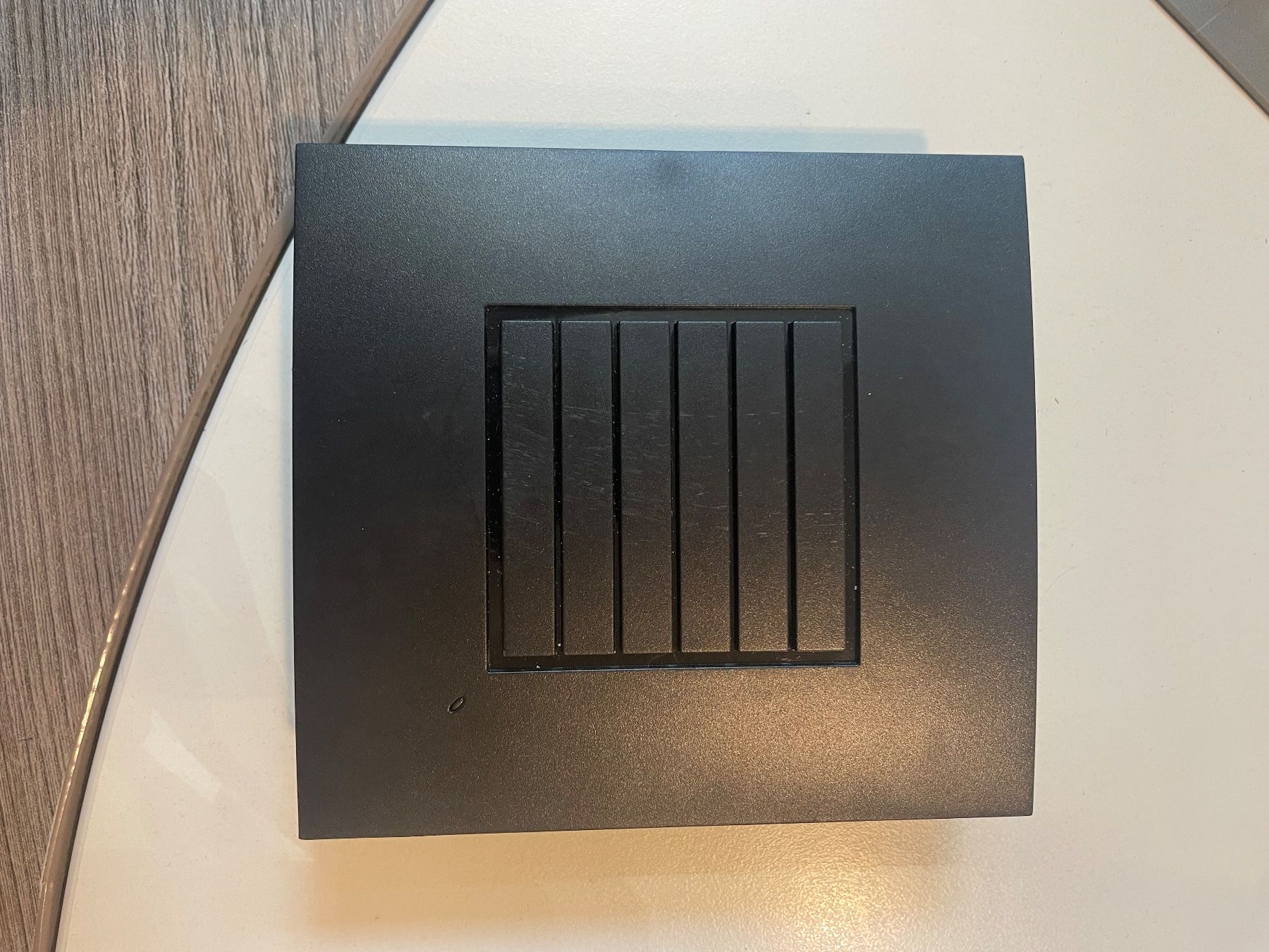 Bang & Olufsen Telefoni: Répéteur téléphone DECT Bang Olufsen – Usato da Sion venduto da Bang-OlufsenSion
