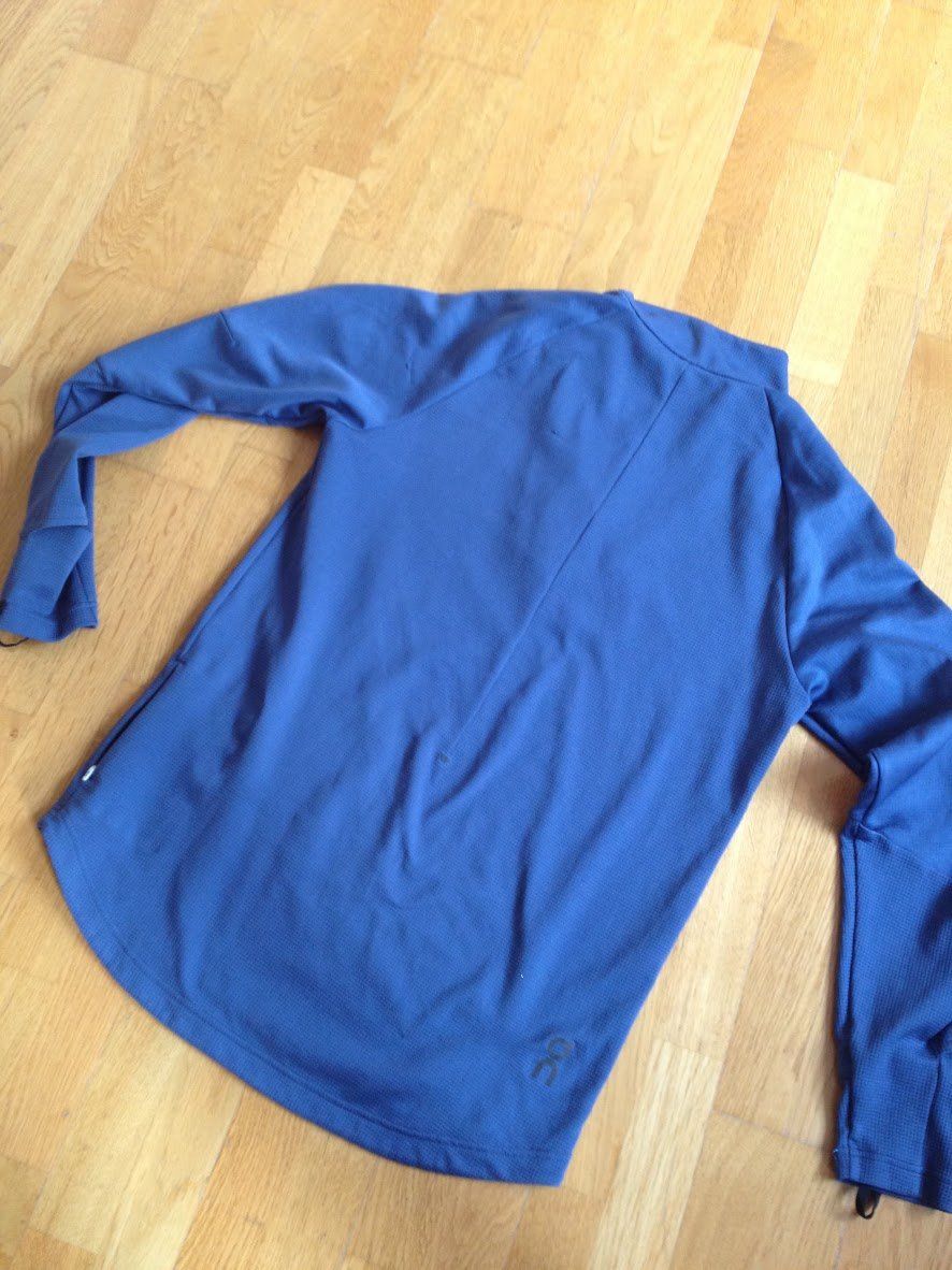 T-Shirts: Sport Oberteil Run On – Gebraucht aus Dübendorf von Fip05 4