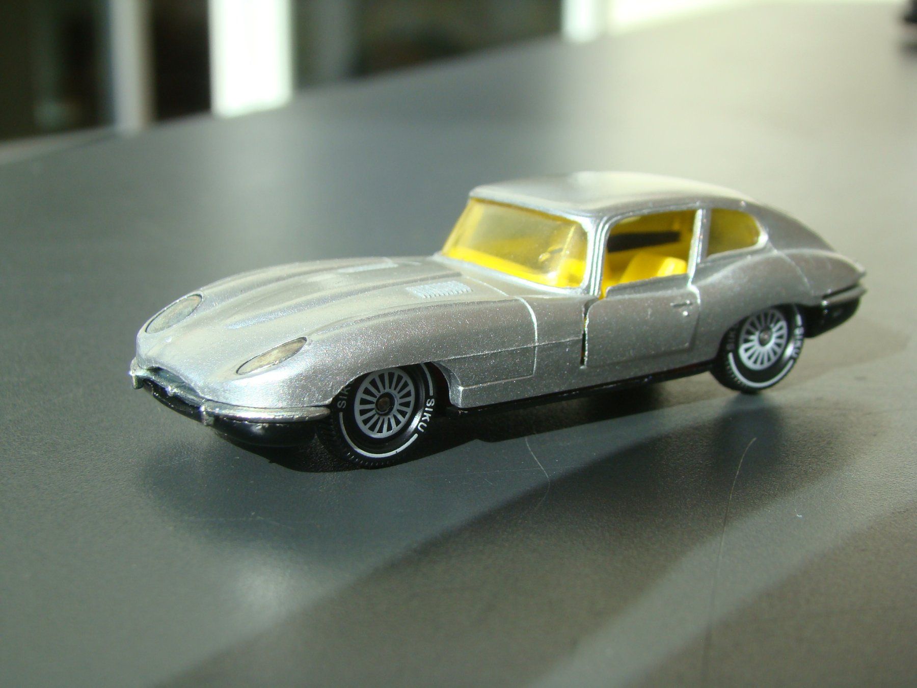 Corgi Toys Modellini d'auto: Siku V294  Jaguar E-Type silber  wunderschön alt – Usato da Walzenhausen venduto da Vanquish711 9