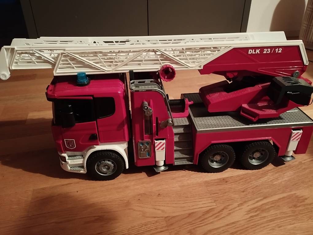 Giocattoli: Feuerwehr Bruder  – Usato da Niederurnen venduto da sig_h5qw 1