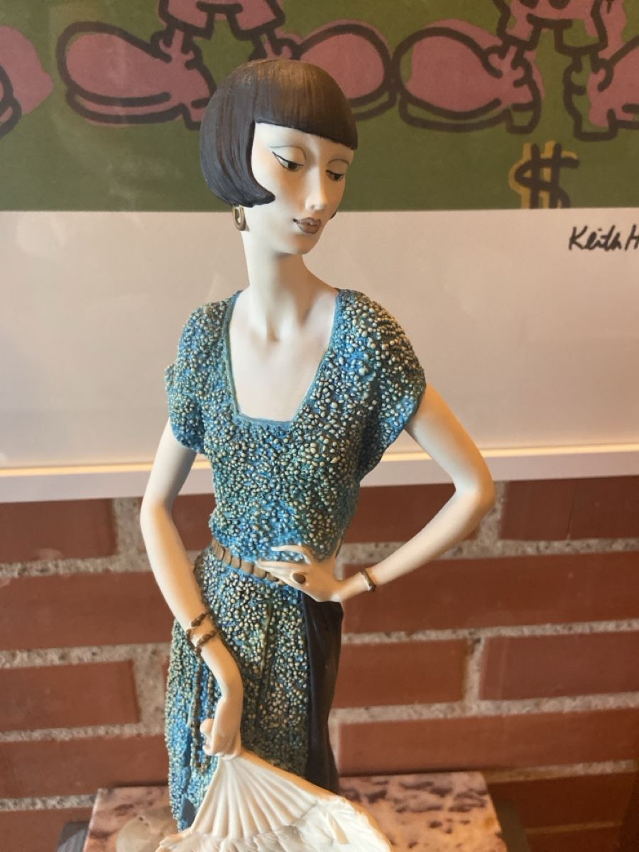 Statuette: Art déco Figur von G. Armani – Usato da Oberwil BL venduto da hr237 1