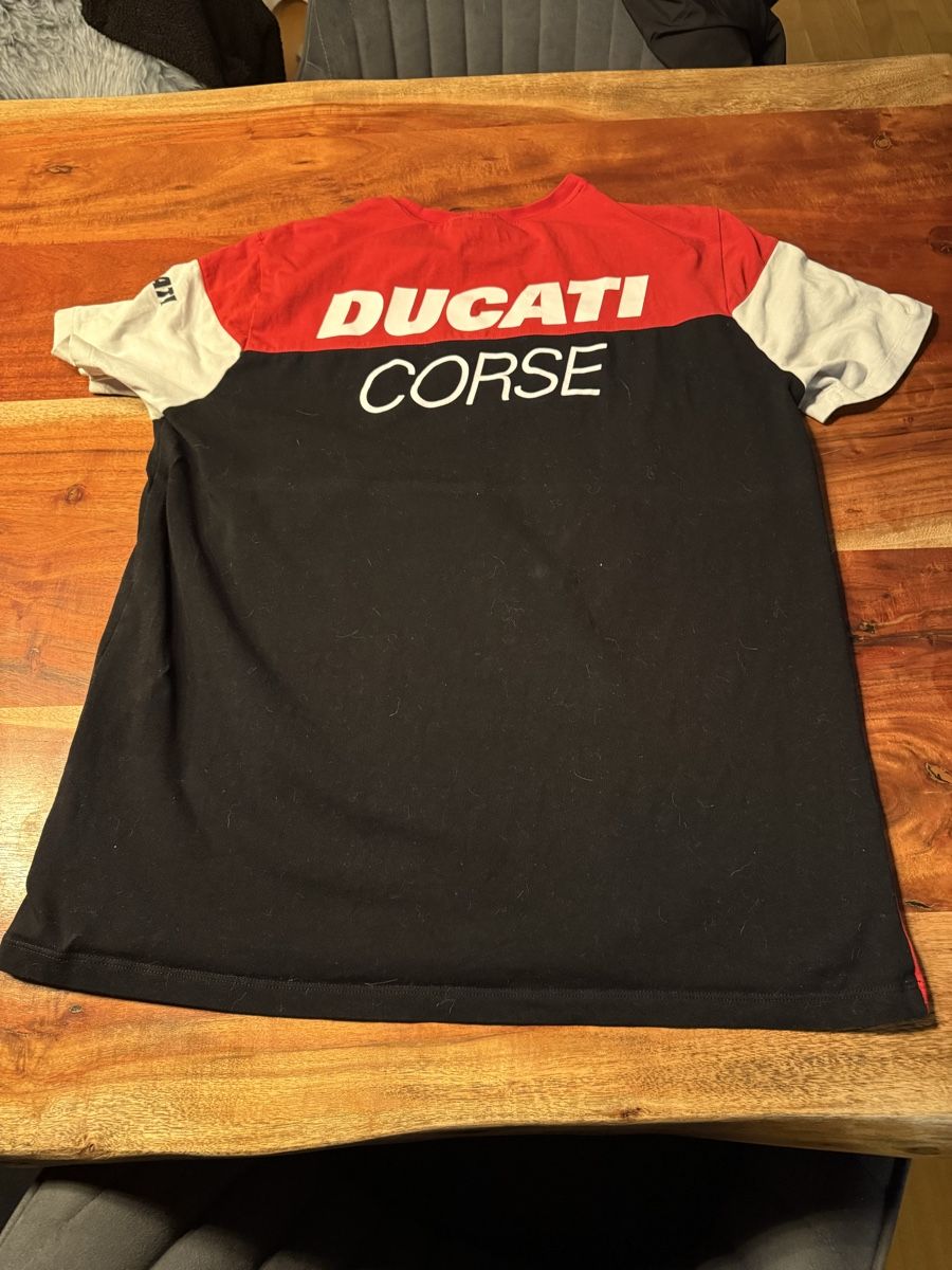 T-shirt: Ducati Borgo Panigale T-Shirt – Usato da Niederbipp venduto da Tiffany1771 3