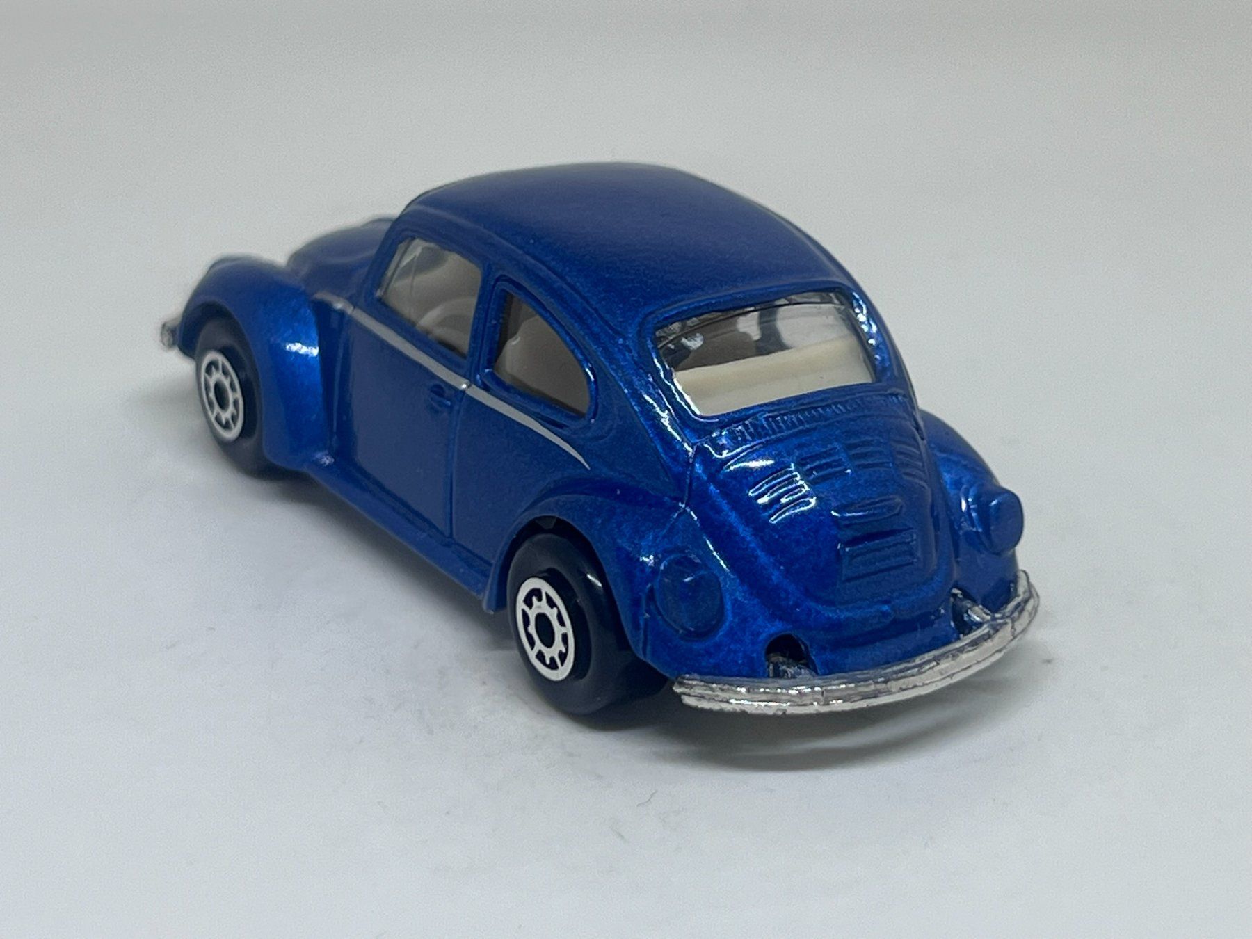 Maisto Modellautos: Maisto VW Käfer 1300 #673 – Gebraucht aus Wildegg von LaaBoutique 2