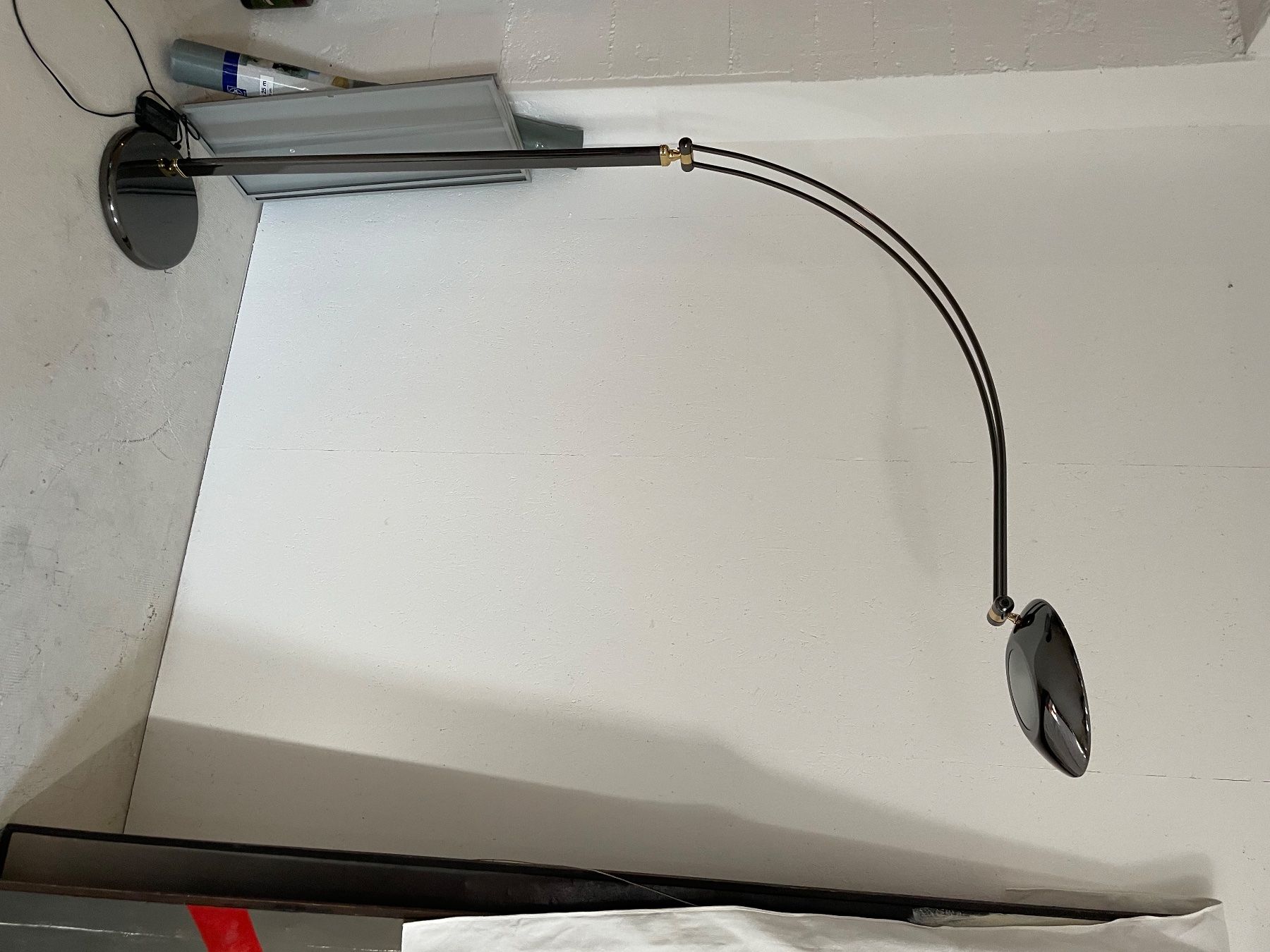 Lampade: Lampadaire arc moderne, design élégant, années 90. – Usato da Pully venduto da Mazette 8