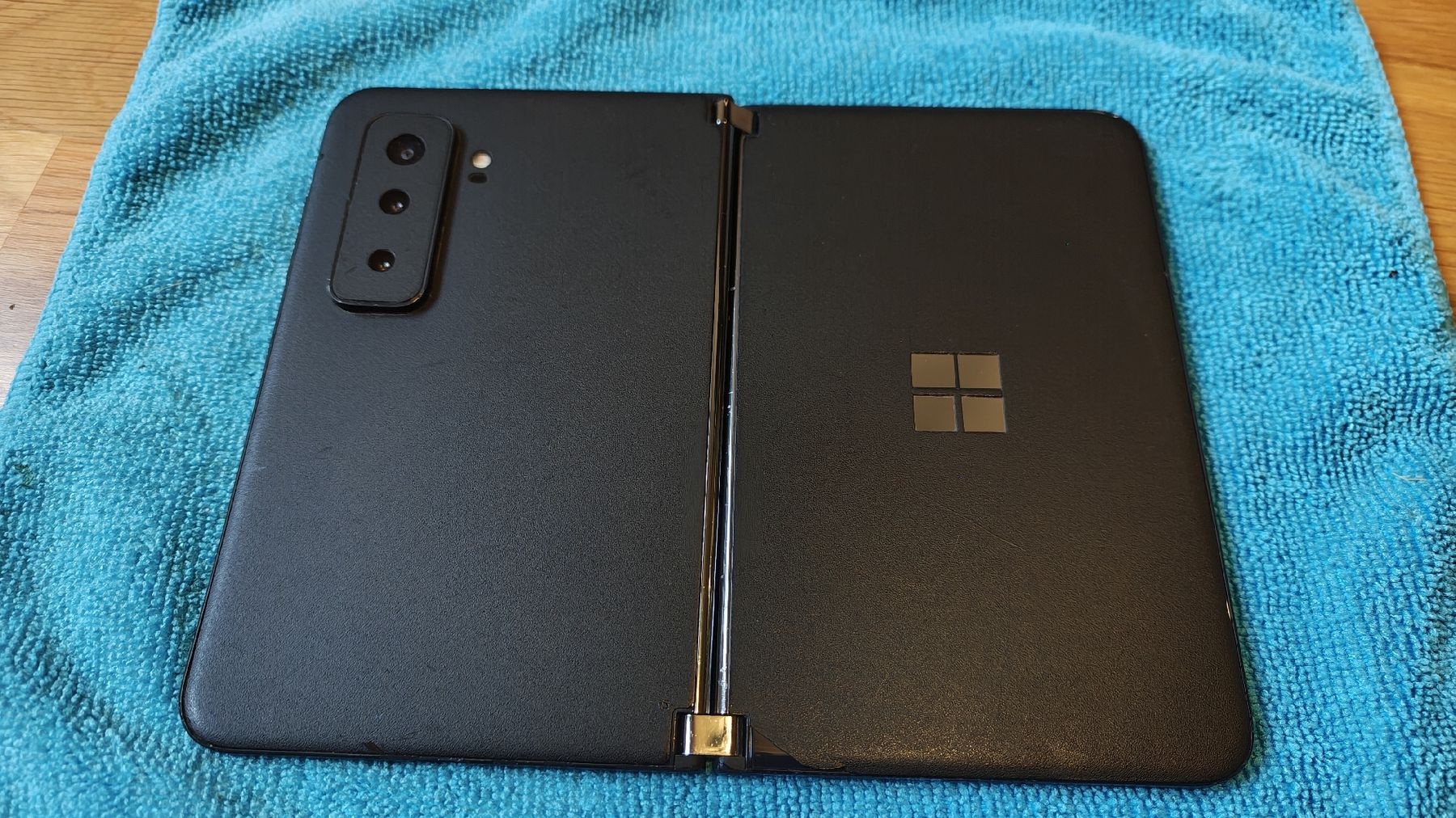 Microsoft Telefoni cellulari / Smartphones: Surface Duo Android 11 256GB Obsidian  – Usato da St. Gallen venduto da tintan 4