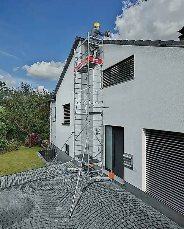 Echafaudages: Rollgerüst zum mieten – D'occasion à Steinmaur par euv-2176 1