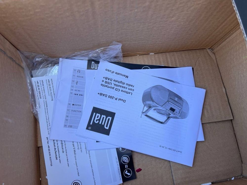 Lettore multimediale portatile: Dual Boombox DAB+ Portable mit CD + USB + Kassette – Usato da Altendorf venduto da maincid 5