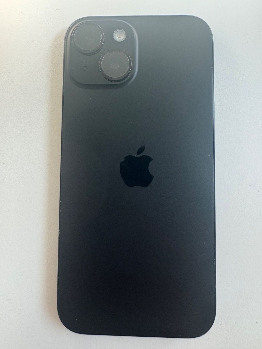 Apple Portables: iPhone 15 Noir 128GB-92% – D'occasion à Chatelaine par lae_7h8n 1