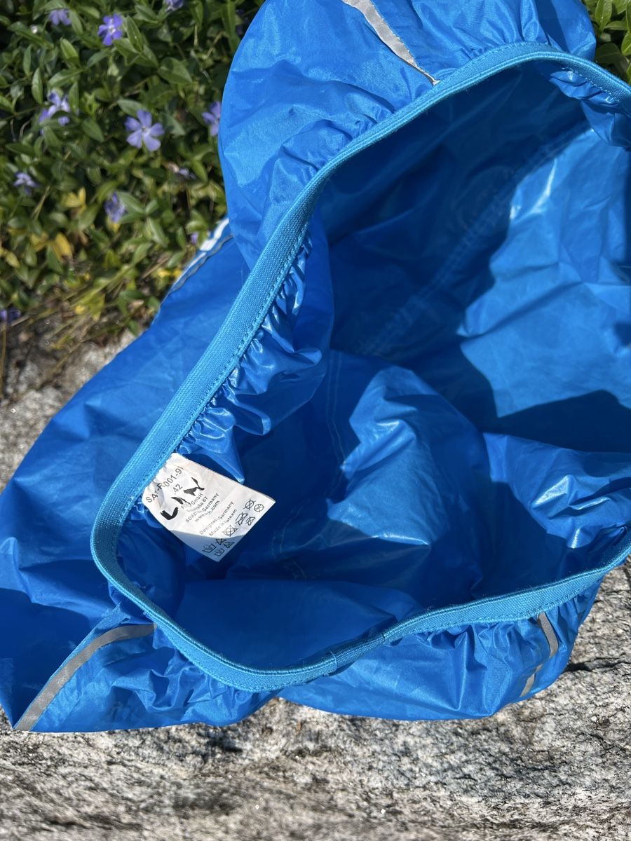 Satch Zaini: Satch Regenschutzhülle – Usato da Dietwil venduto da sarn 2