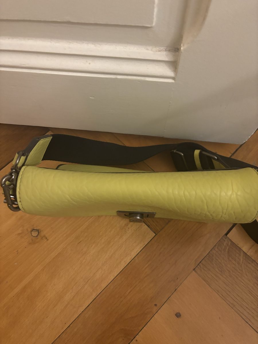Borse da donna: Sac à bandoulière vert neuf – Nuovo e nell'imballaggio originale da Genève venduto da ati_tj8f 8