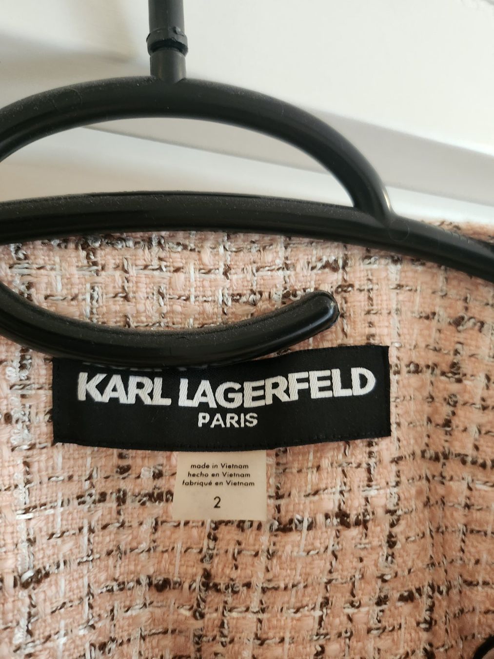 Karl Lagerfeld Jacken: Karl Lagerfeld Blazer – Gebraucht aus Kefikon TG von Livline 1