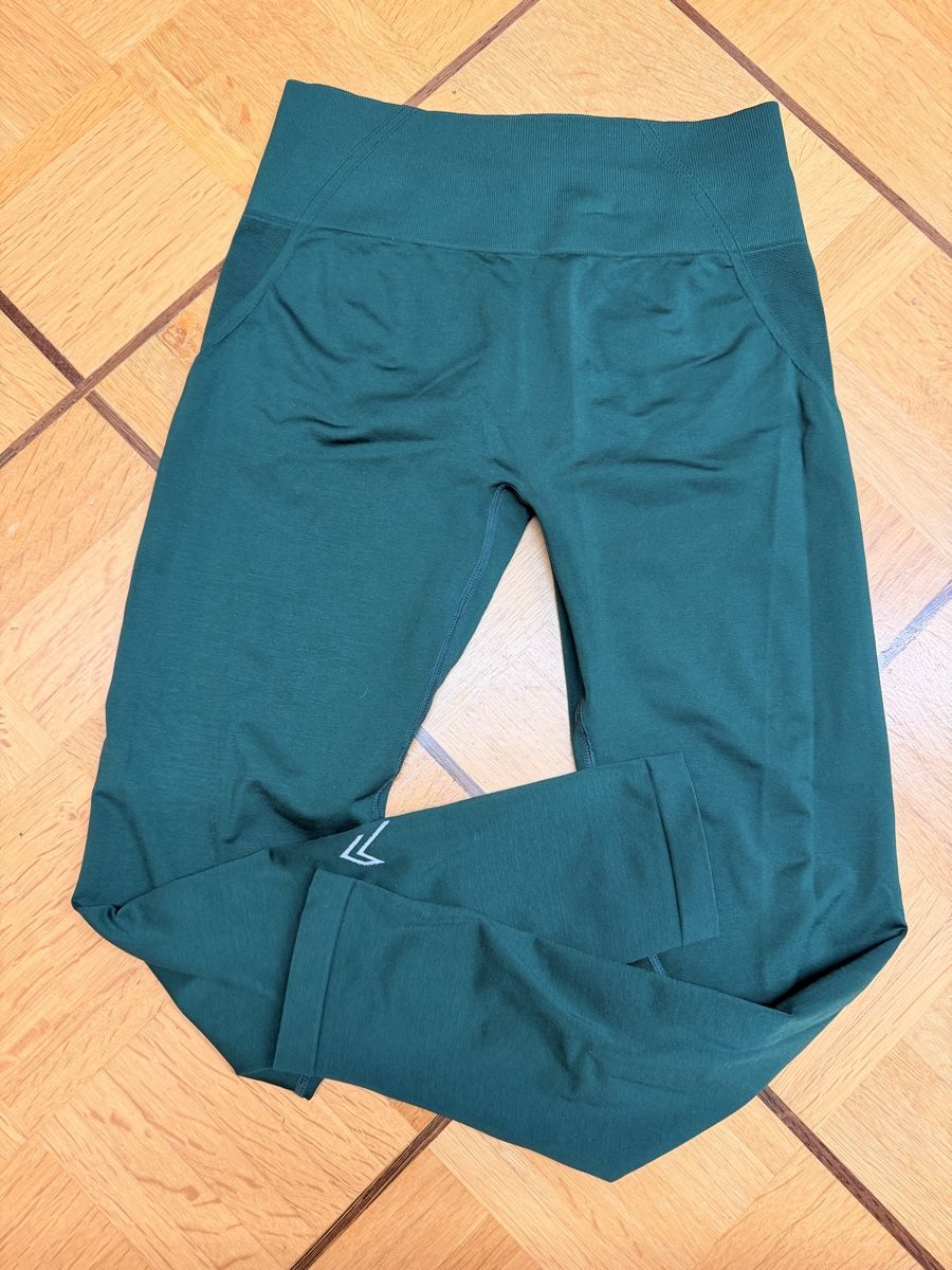 Leggings: Gym Leggins mit Scrunch – Usato da Bern venduto da ame_tf2n