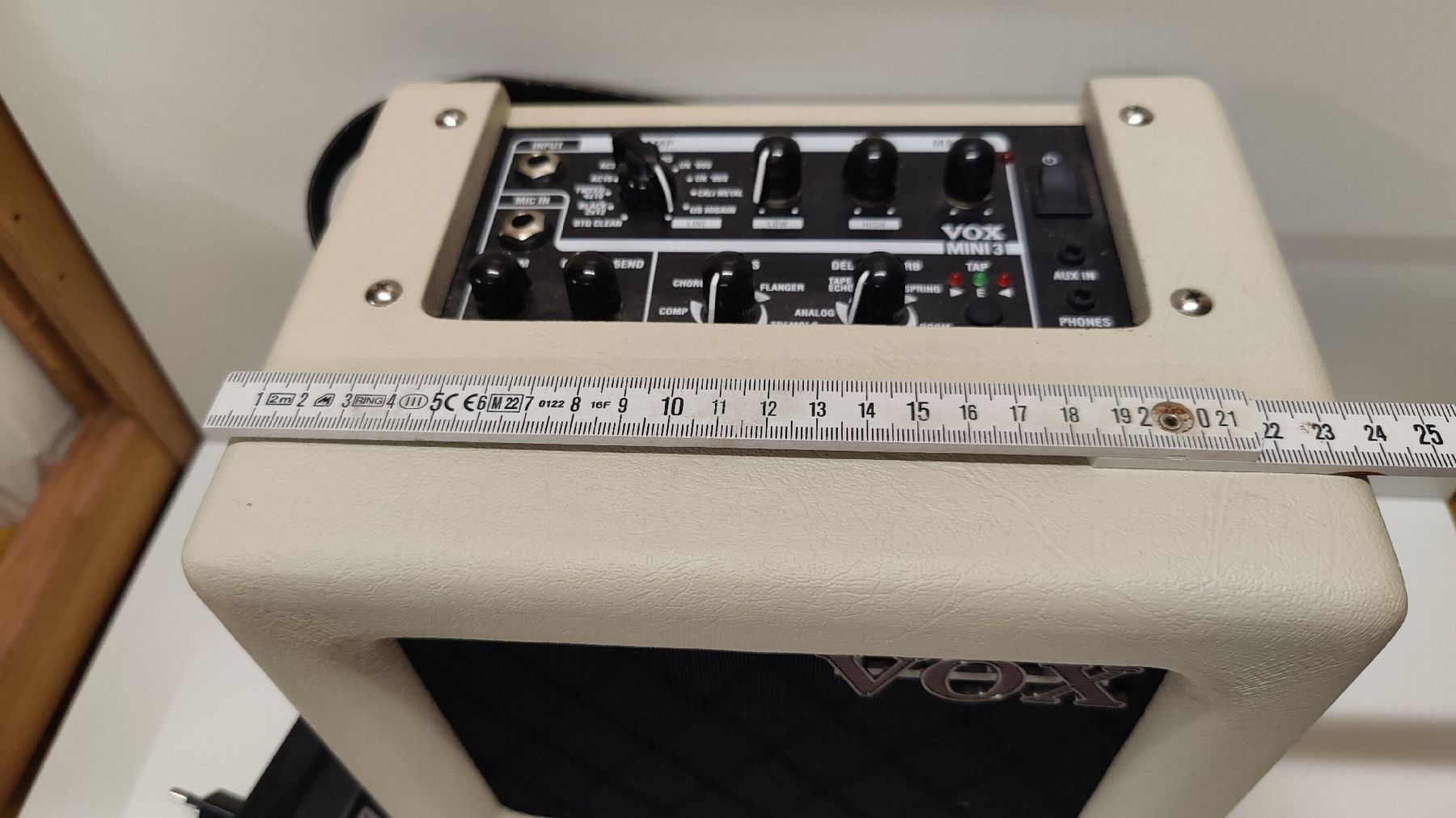 Vox Amplificatori: VOX MINI3 Gitarrenverstärker, mit Kabel oder Batterie (LG) – Usato da Neuenhof venduto da SchnaeppliAllerlei 9