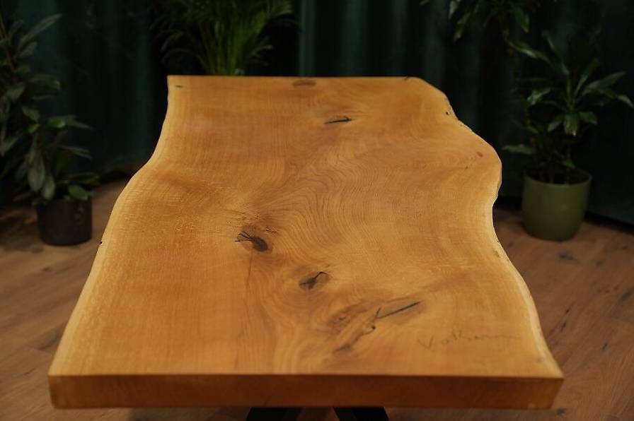 Tavoli: Baumscheibentisch aus 1 Stück – Usato da Walchwil venduto da Swissdesign_Haag 7