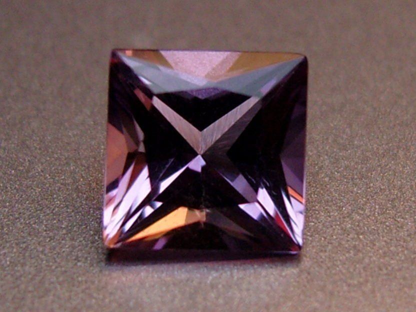 Edelsteine: Améthystes AAA square 5 x 5 mm / 0.59 ct – Neu (gemäss Beschreibung) aus La Chaux-de-Fonds von j-aime-les-gemmes