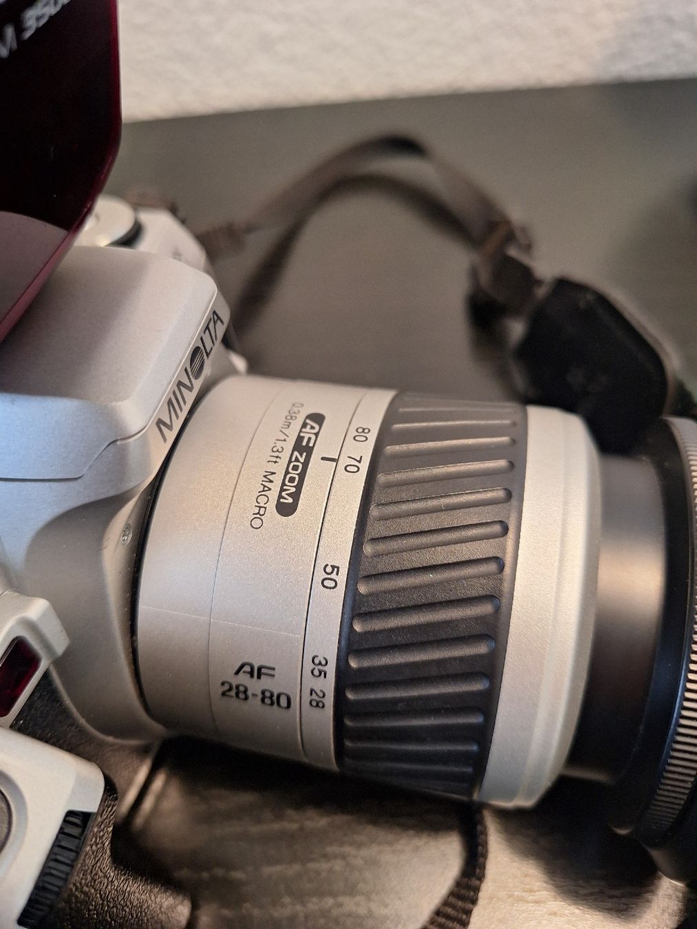 Minolta Appareil photo: Minolta Dynax 505 si + 2 Objektive + Flash + Tasche – D'occasion à Pfäffikon SZ par TobyPeterson 7