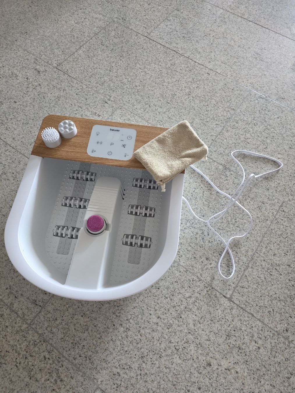 Beurer Dispositivi per massaggi: Fuss Massagegerät Wasserbad Beurer FB 65 – Usato da Root venduto da AtschyFragrance 2