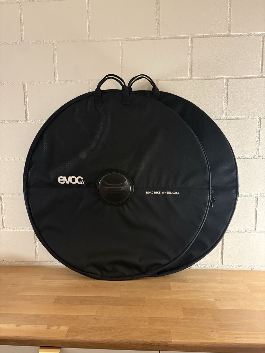 Evoc Ersatzteile: 2er Set: EVOC Road Bike Wheel Case – Gebraucht aus Bettlach von ann_t6wp